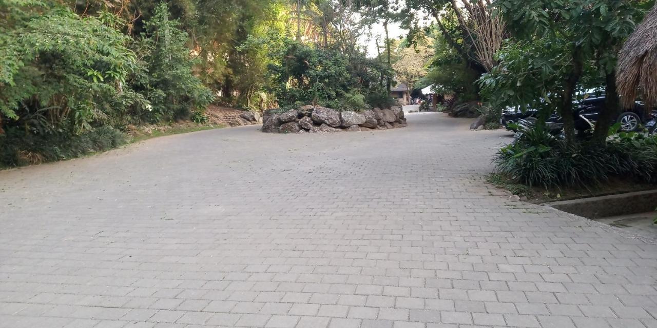 Taman liburan Sapulidi Cafe, Gallery &